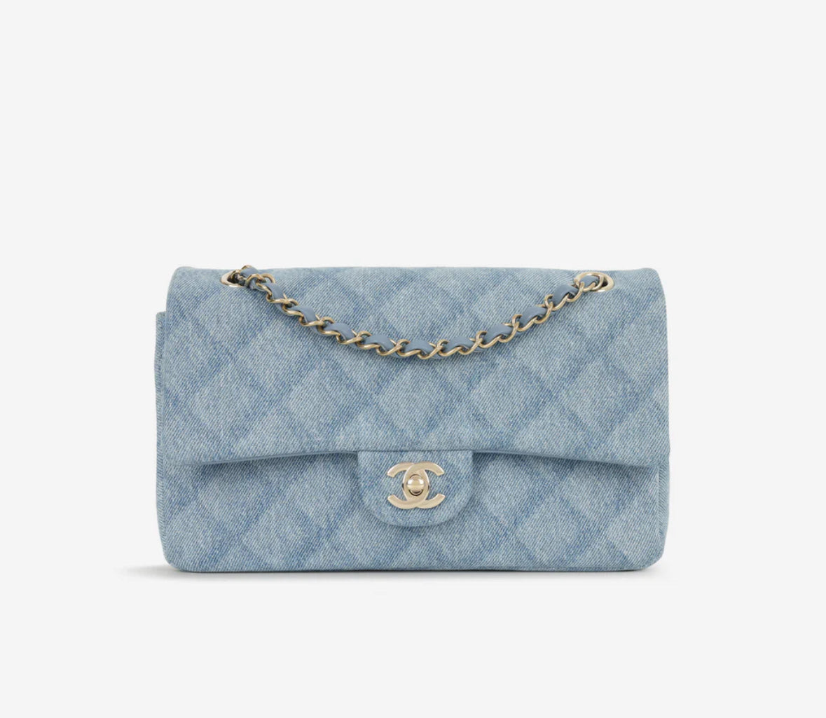 Chanel - Denim Medium Classic Flap