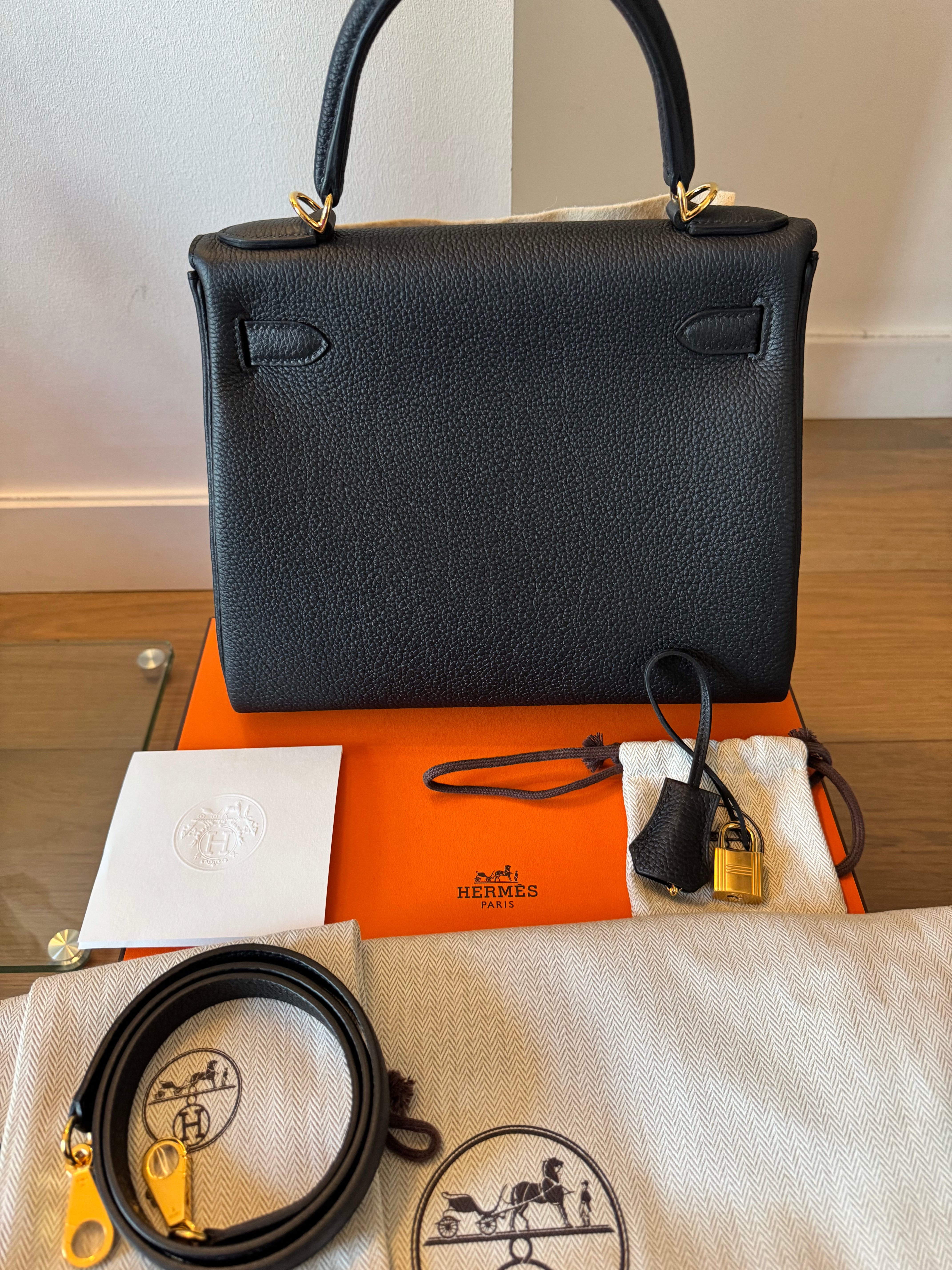 Hermes Kelly 28 Noir Togo GHW Stamp W