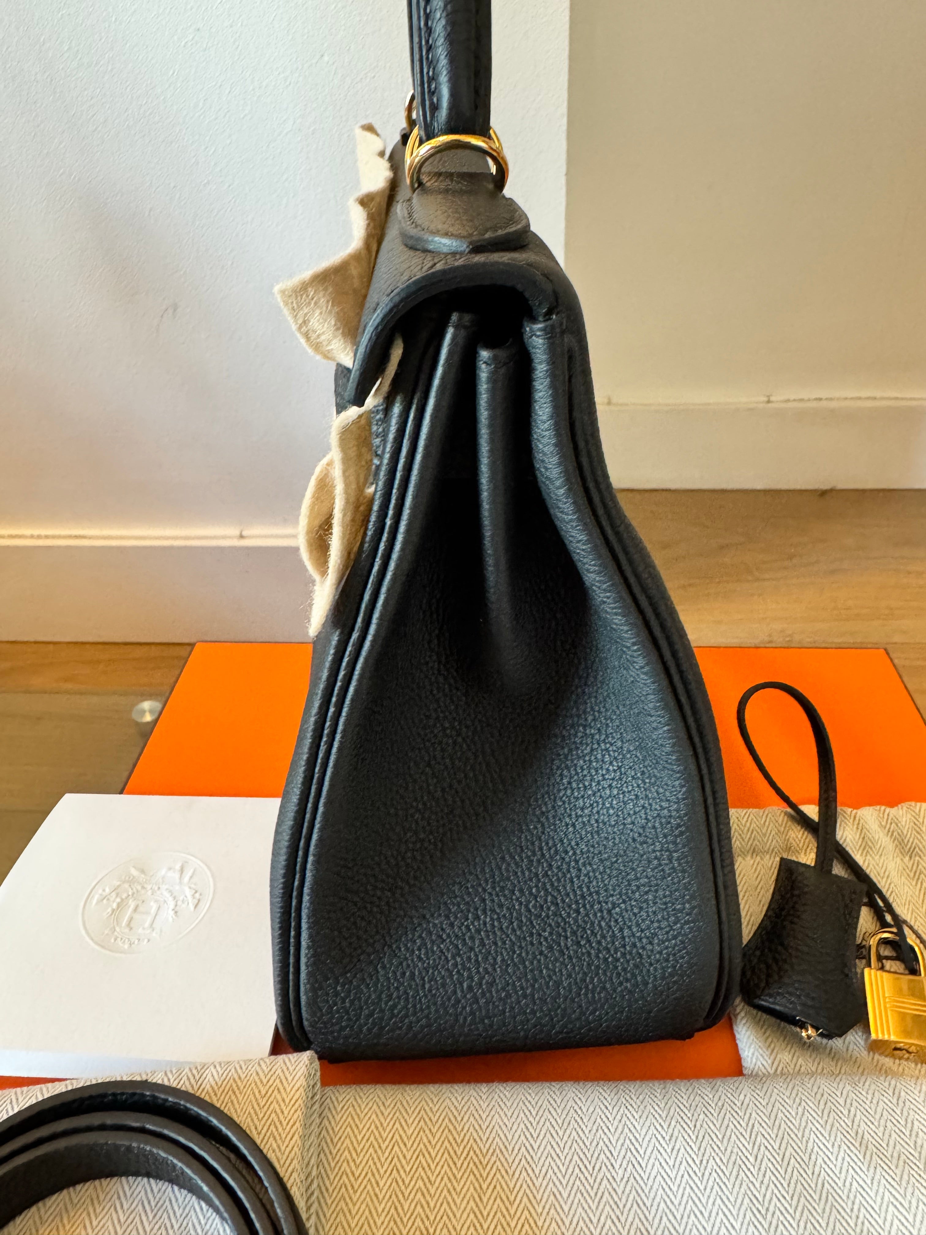 Hermes Kelly 28 Noir Togo GHW Stamp W