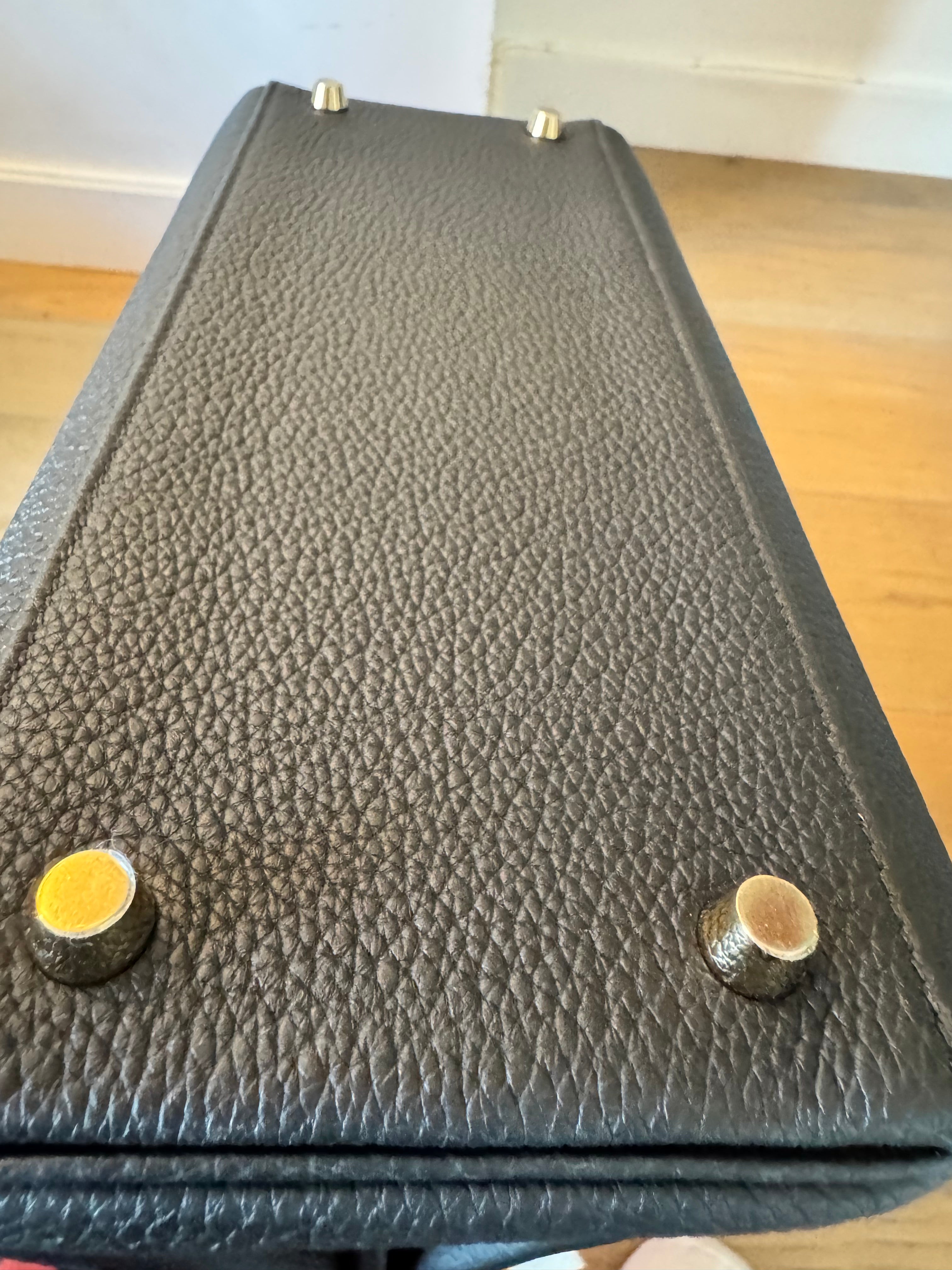 Hermes Kelly 28 Noir Togo GHW Stamp W